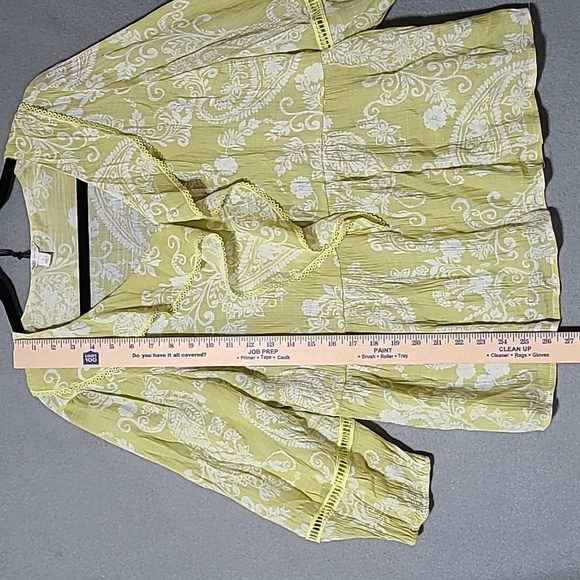 CATO Women's Green Ruffle 3/4 Sleeve Blouse - Size Large - Picture 4 of 11